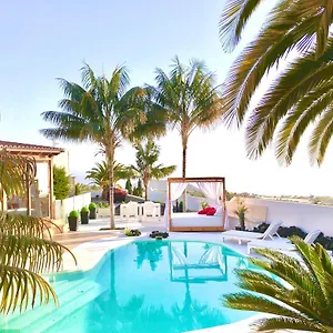 https://villa-tajuya.in-canary-islands.com